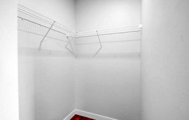 2 beds, 2 baths, 960 sqft, $2,250, Unit 514