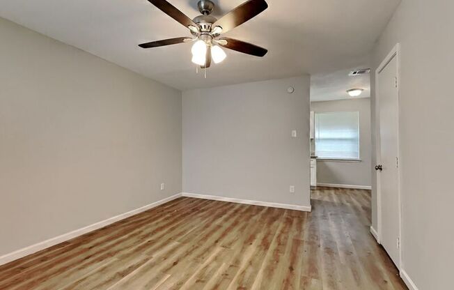 1340 E PARK DR