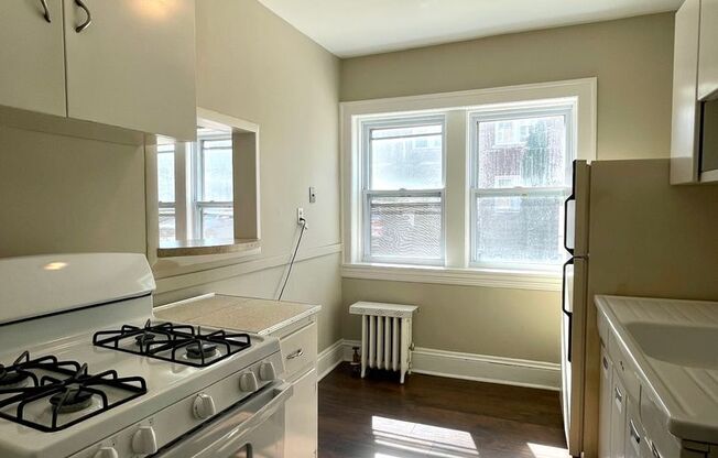 3718 W 159th Street