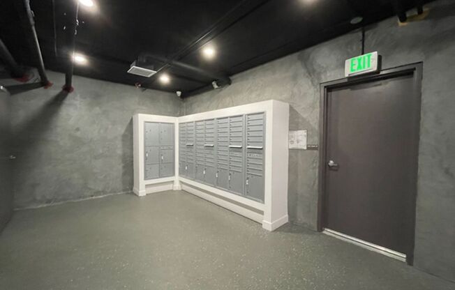 Studio, 1 bath, 574 sqft, $1,950, Unit Unit 307