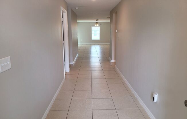 FOR RENT!!! BEAUTIFUL AND SPACIOUS 5 BED 3 BATH SINGLE FAMILY HOME...