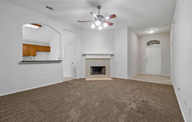 Beautiful 4 Bedroom Home For Lease in Princeton !