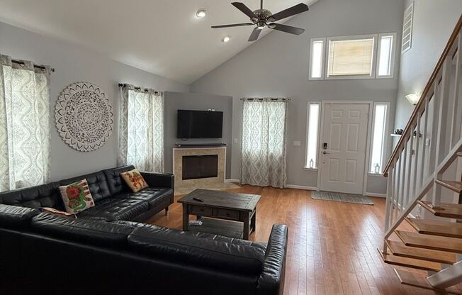 Furnished House Including All Utilities, Internet & Security System Now Available!