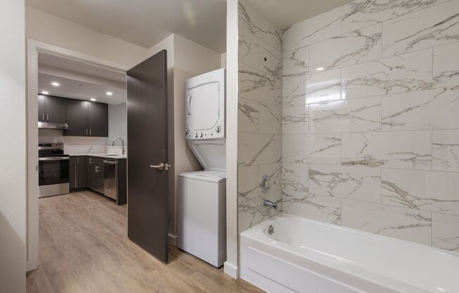 1 bed, 1 bath, 634 sqft, $2,295, Unit 208