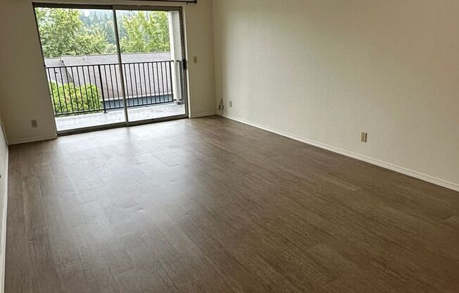 2 beds, 1.5 baths, 950 sqft, $1,650, Unit B206