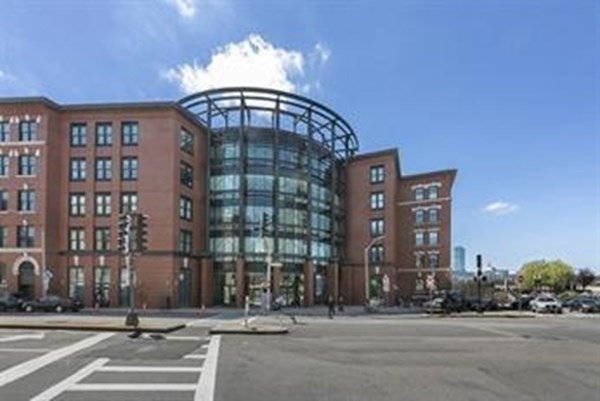 1 bed, 1 bath, 861 sqft, $3,800, Unit 509