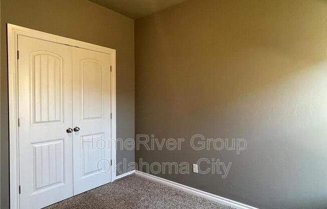 2 beds, 1 bath, $1,265