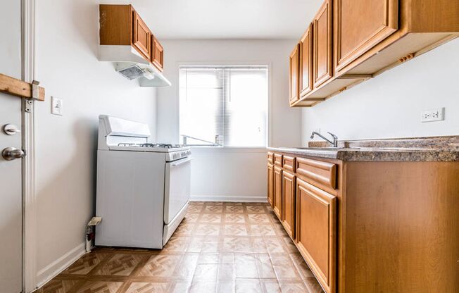 7440 S Phillips
