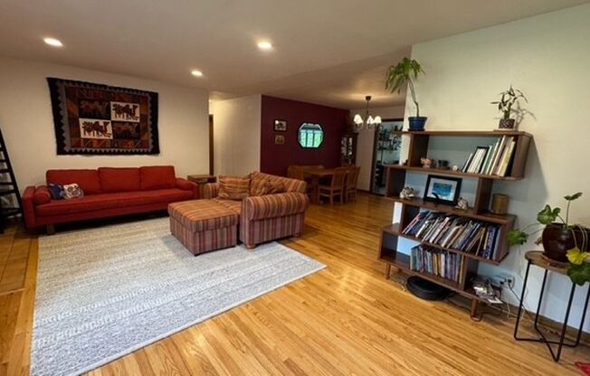 Fully Furnished 3 Bed 1 Bath Home Now Renting! 6-Month Lease (All Utils + Internet Incl.)