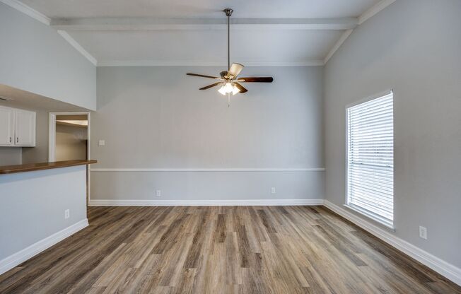 Spacious 4BD Home with Stunning Landscape Open Floor Plan