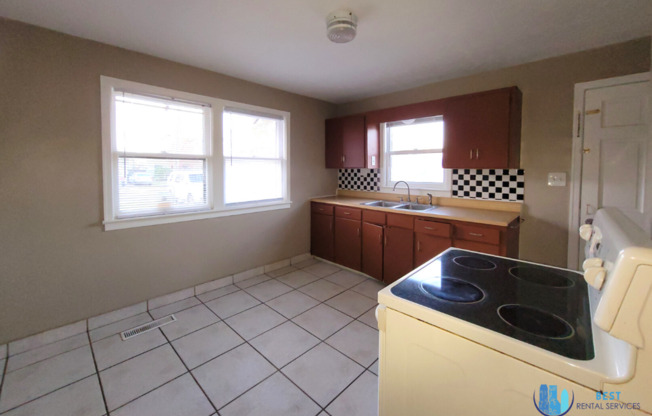 2 beds, 1 bath, $1,350