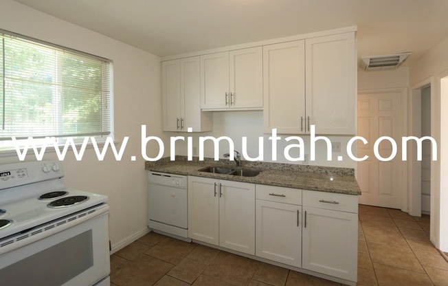 2 beds, 1 bath, 800 sqft, $1,295