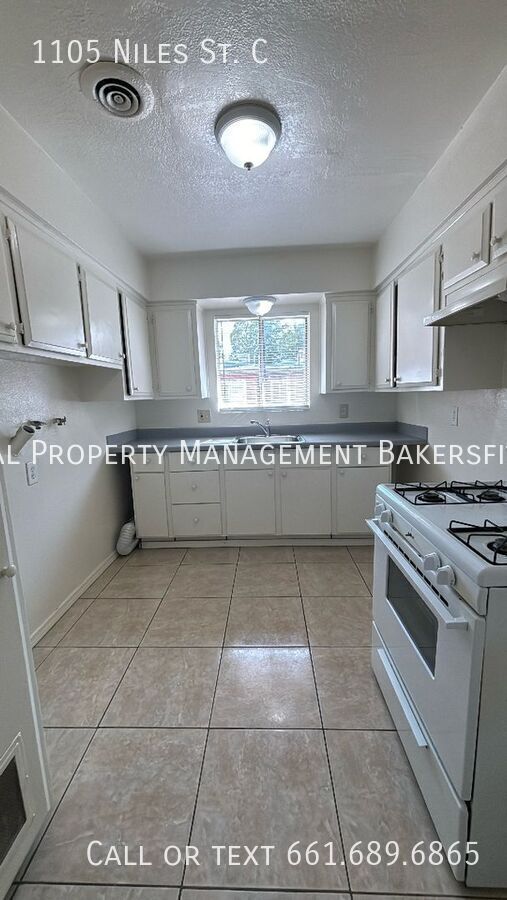 1105 NILES ST
