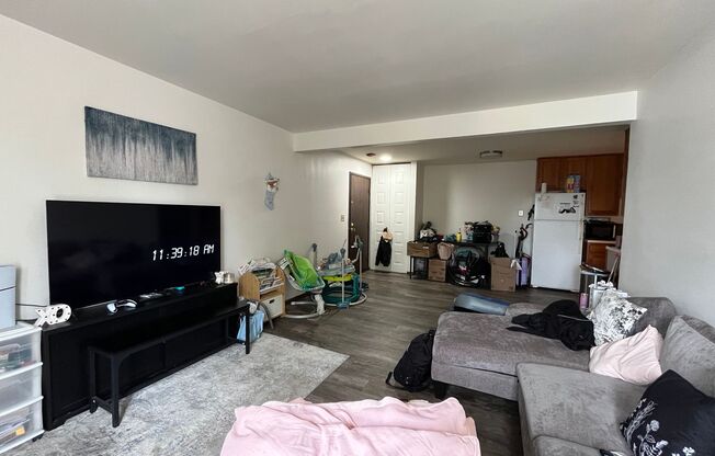 1 bed, 1 bath, $975, Unit 62