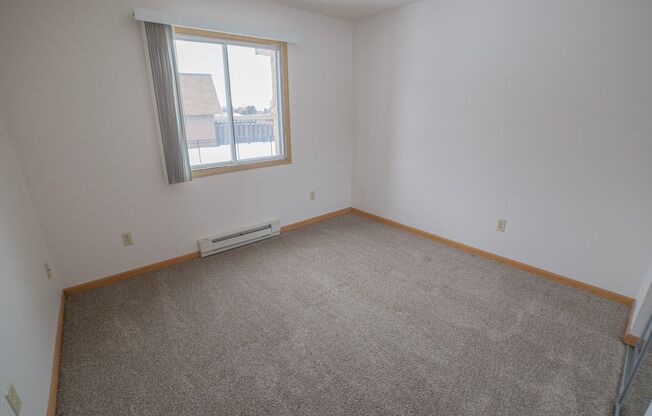 2 beds, 1 bath, 830 sqft, $780, Unit 2502-301