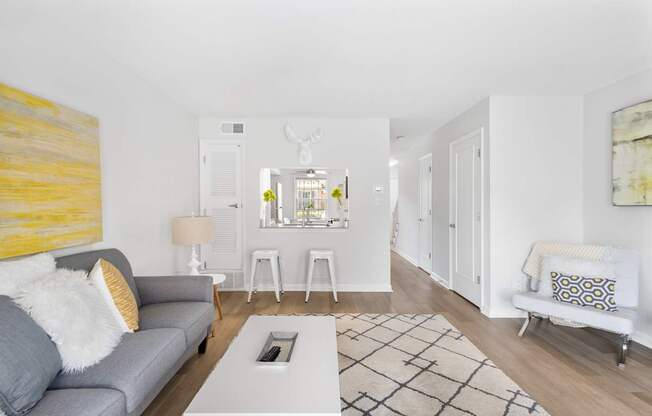 Spacious and sunlit apartment interior at Monon Living, steps from the Monon Trail and nestled in Broad Ripple’s vibrant arts and dining district.