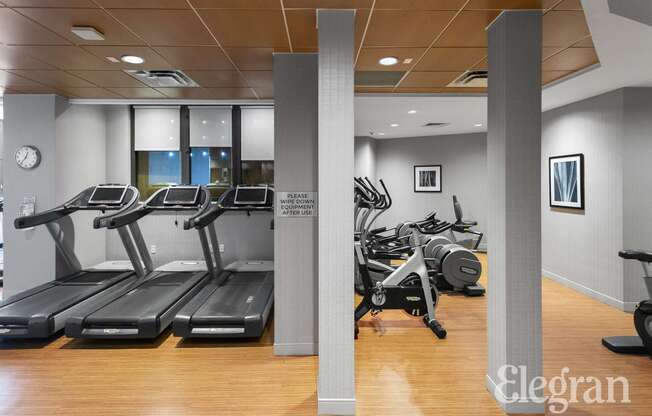 4 beds, 3 baths, 971 sqft, $10,900, Unit 8IJ