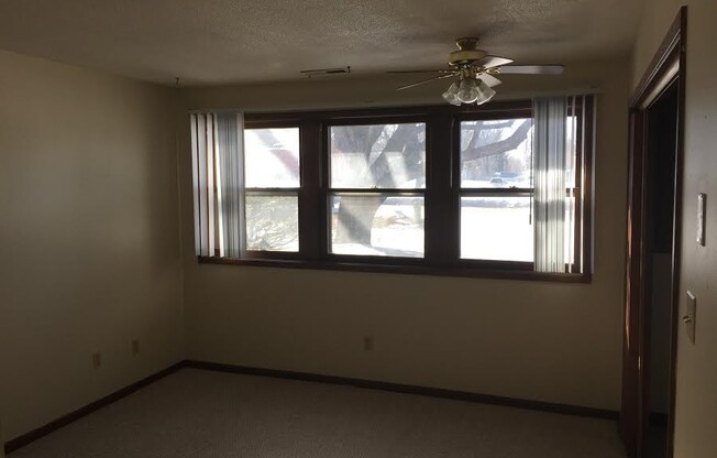 Studio, 1 bath, 400 sqft, $775