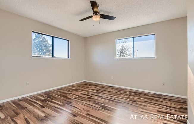 330 E ROCKRIMMON BLVD