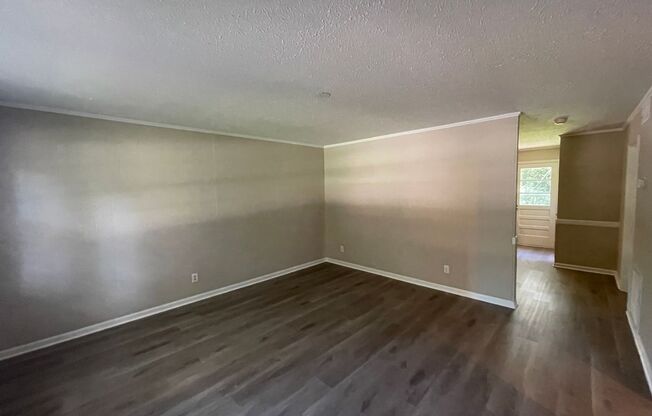 SHJ278-513 Leander Street
