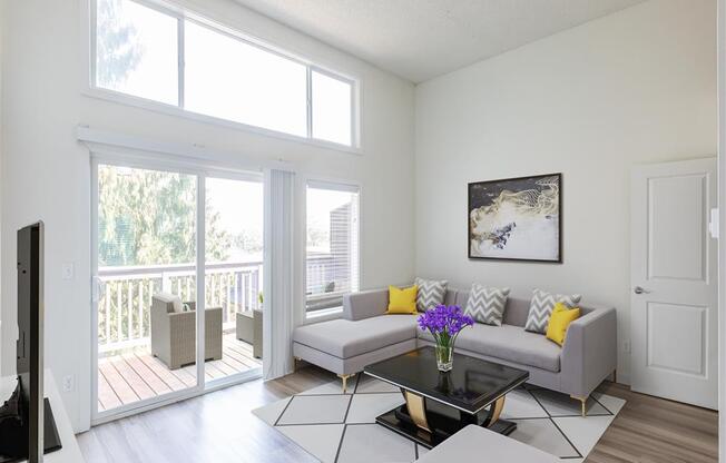 Larkspur West Linn Apartments