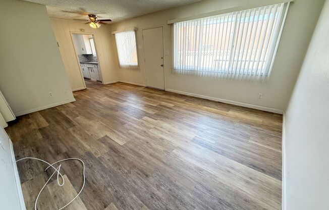 4348 - 4352 1/2 McClintock St