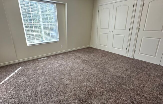 2 beds, 1.5 baths, 1,000 sqft, $1,395, Unit Unit 19