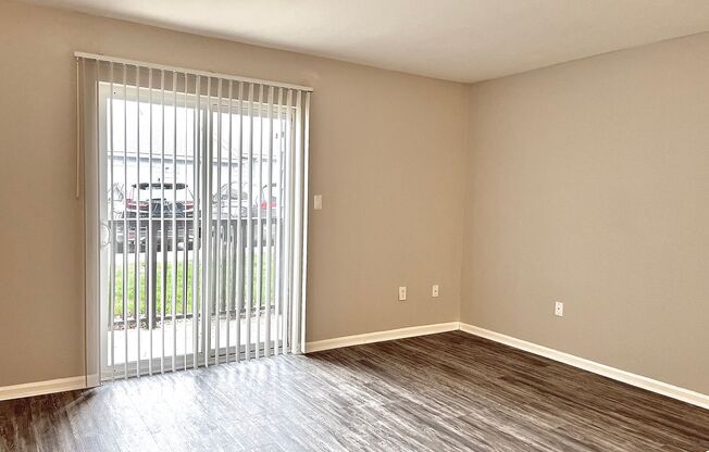 1 bed, 1 bath, 736 sqft, $1,199