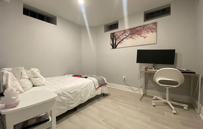 1 bed, 1 bath, $1,495, Unit Apt 03