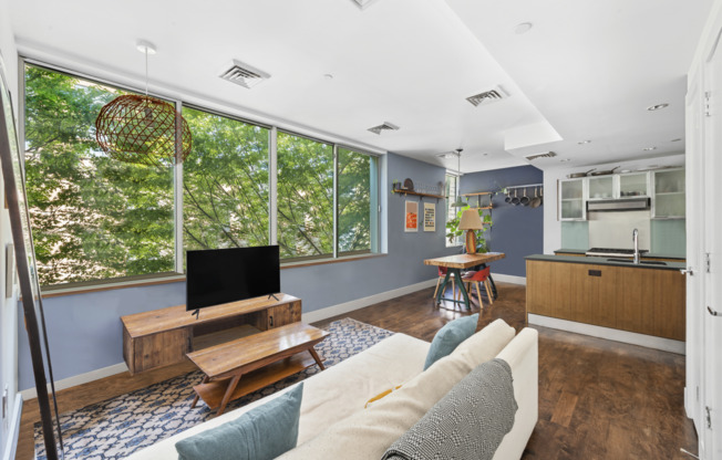 24 DUNHAM PL