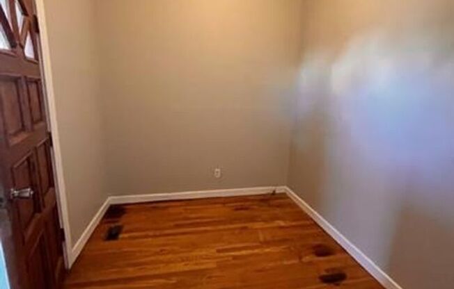 Spacious 4-Bedroom Home in Memphis-Comfort & Convenience Await!