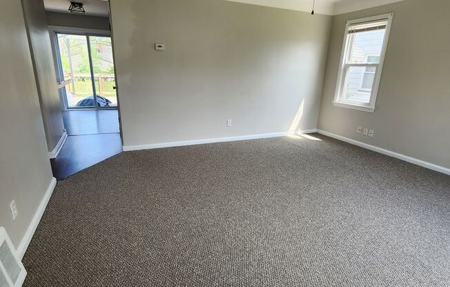 Gorgeous 3 Bedroom Home For Rent in Garfield Heights