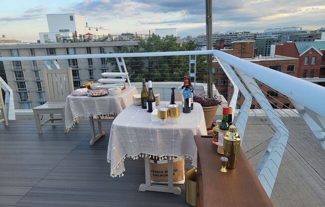 1 bed, 1 bath, $2,300, Unit # 210