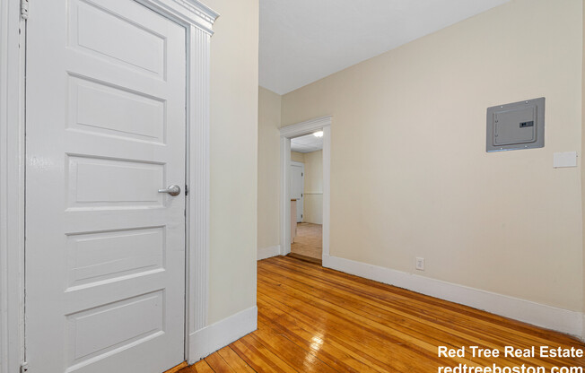 42 BRACKETT ST