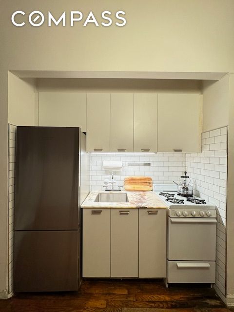 Studio, 1 bath, $3,450, Unit 1C