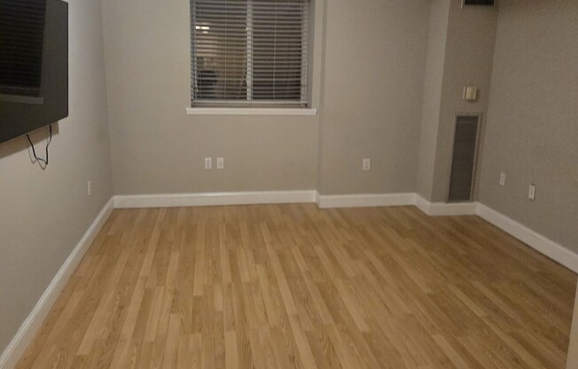 312 Shirley St.