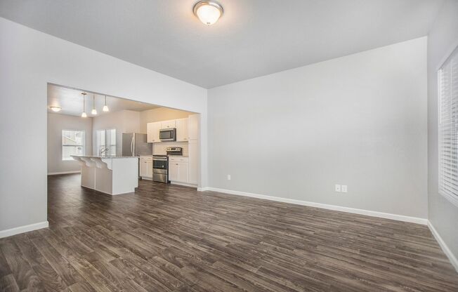 4 beds, 2.5 baths, $2,495