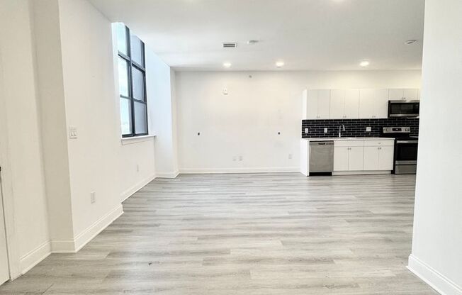 1 bed, 1 bath, 620 sqft, $1,250, Unit 218