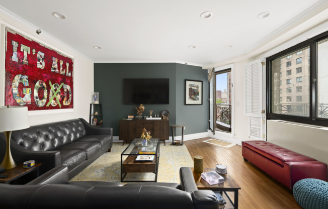 203 W 90 ST