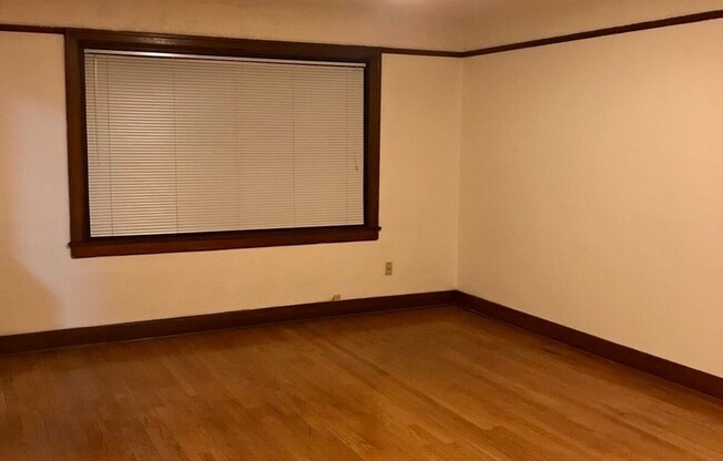 Parkway Apartments