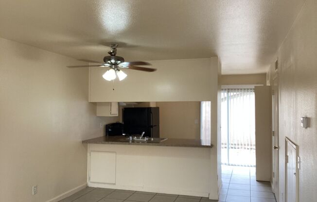 2 beds, 1.5 baths, $1,295, Unit 171
