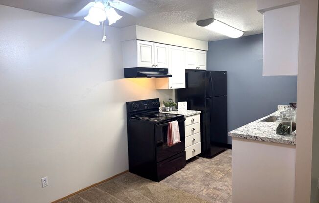 2 beds, 2 baths, 900 sqft, $1,829, Unit 7845