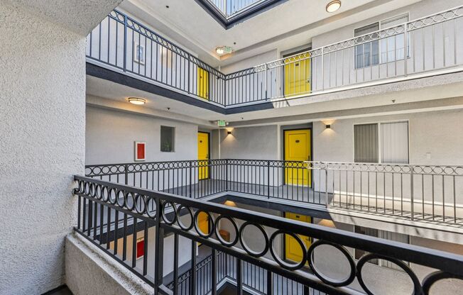 1 bed, 1 bath, 700 sqft, $1,798, Unit 202
