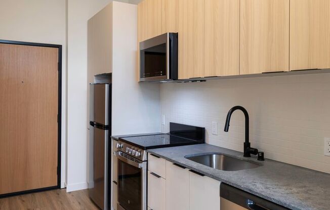 Studio, 1 bath, 311 sqft, $1,617, Unit 103