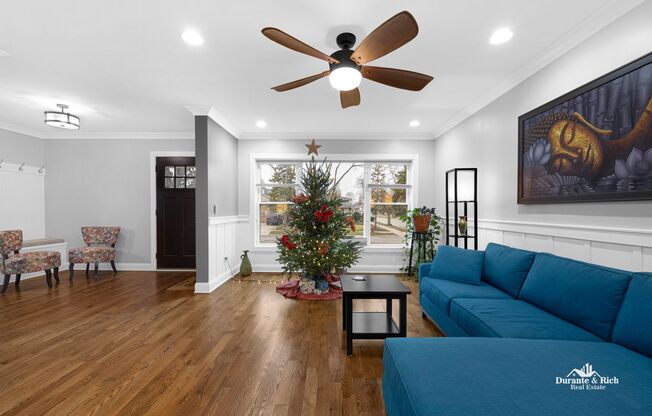 Stunning 4 Bedroom, 3.5 Bath Executive Rental