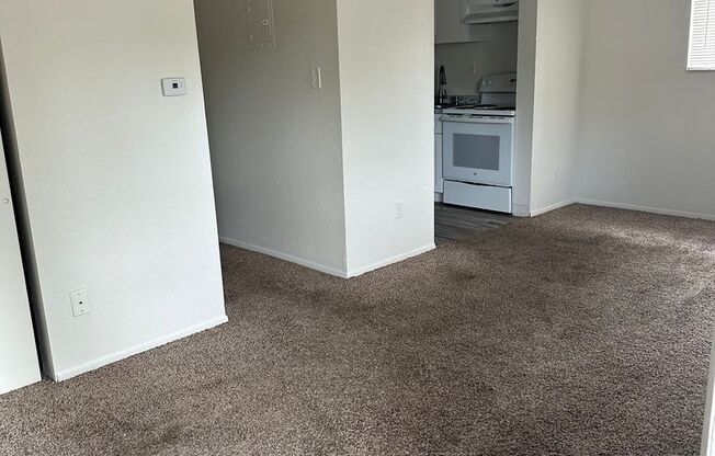 2 beds, 1 bath, 600 sqft, $1,550