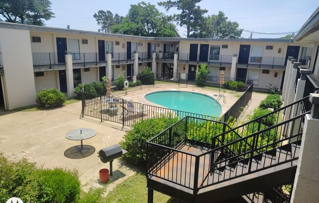 Studio, 1 bath, 364 sqft, $710, Unit 63