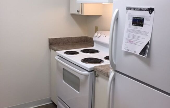 1 bed, 1 bath, 780 sqft, $1,810, Unit M204