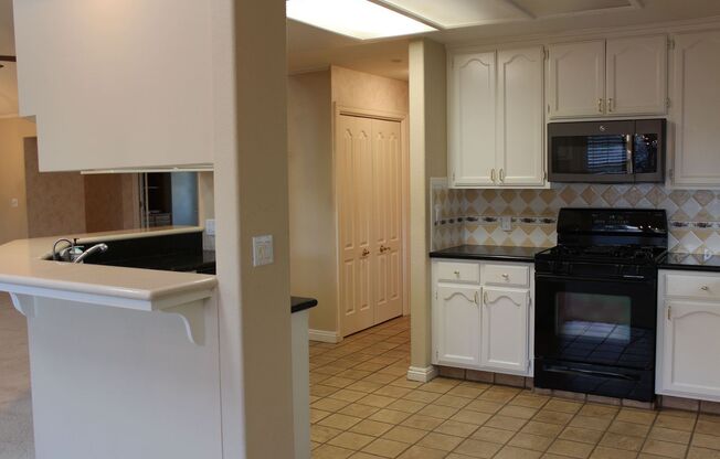 2 beds, 2 baths, $2,900