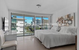 2 beds, 2 baths, 1,128 sqft, $5,000, Unit 605